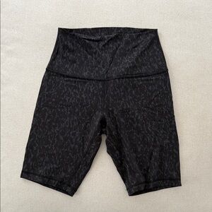 Lululemon Athletica Black Patterned Bike Shorts